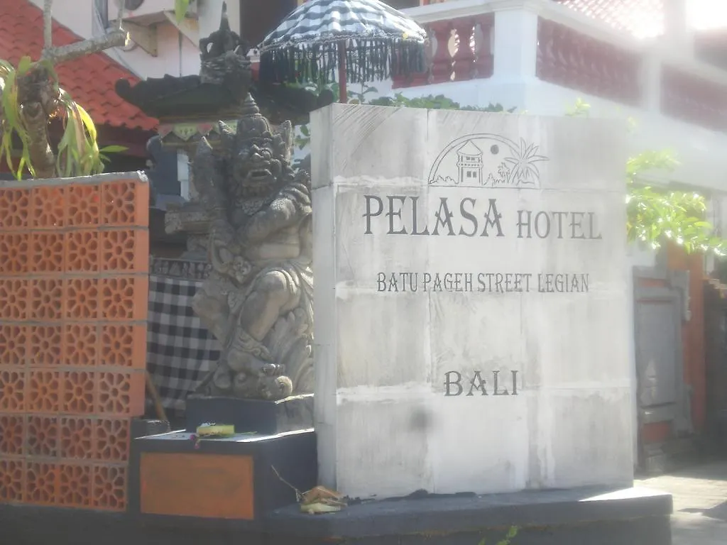 Mina Pelasa Hotel Legian 3*,